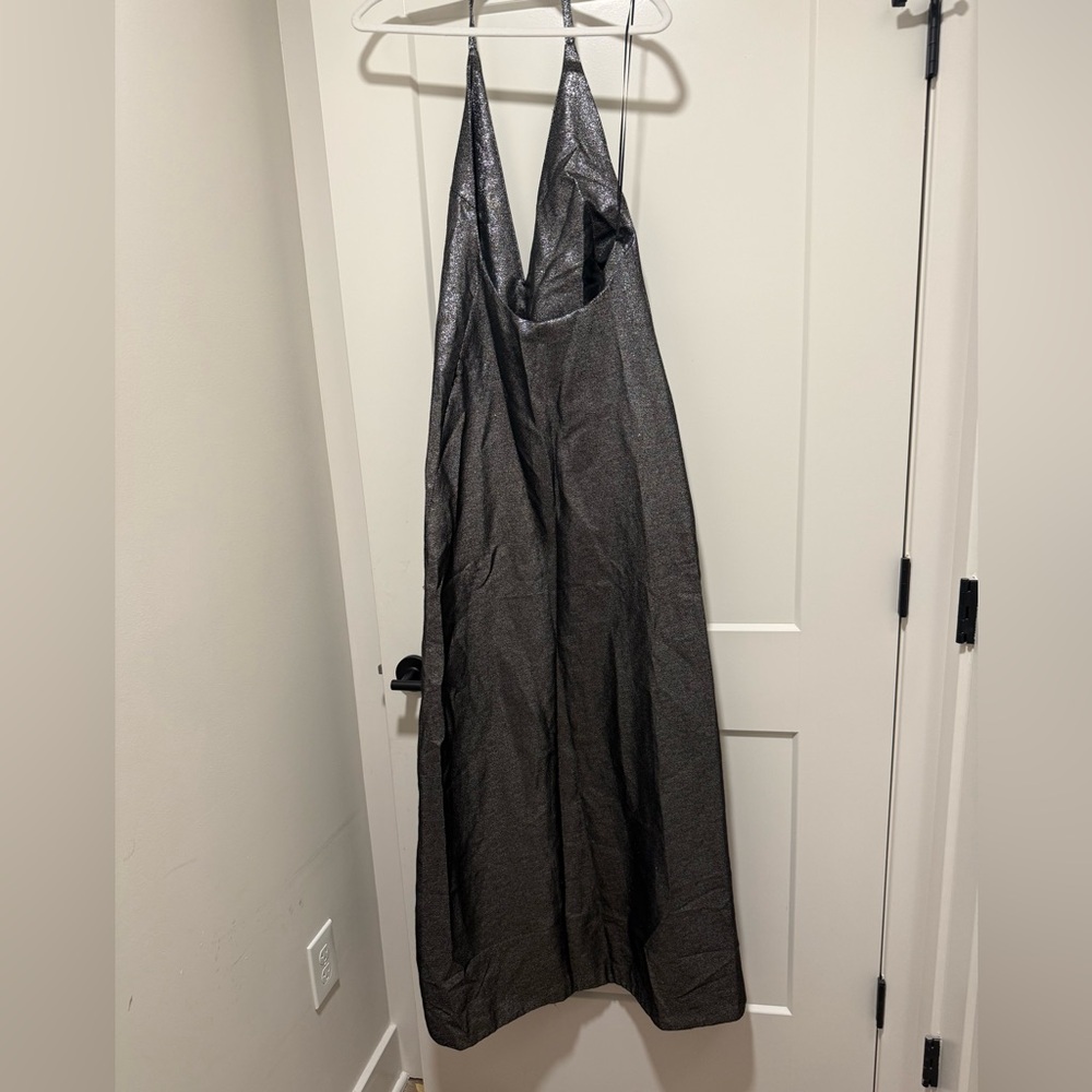 🟤🟤Solace London Metallic Silver Halter Top Gown - Picture 10 of 10